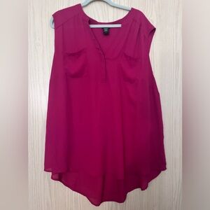 Torrid Women's Sleeveless deep red Top